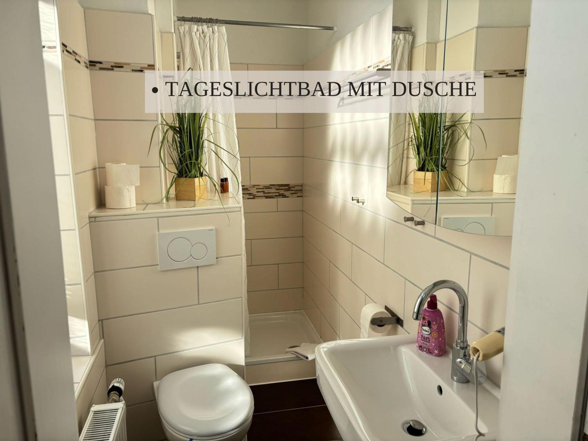 Haus Krabbe Apartments, Zentral Gelegen Im Idyllischen Nordseeort Zwischen Bremerhaven Und Cuxhaven, Hunde Kostenfrei Willkommen, Hauseigene Kostenfreie Parkplaetze 뢰멘 외부 사진