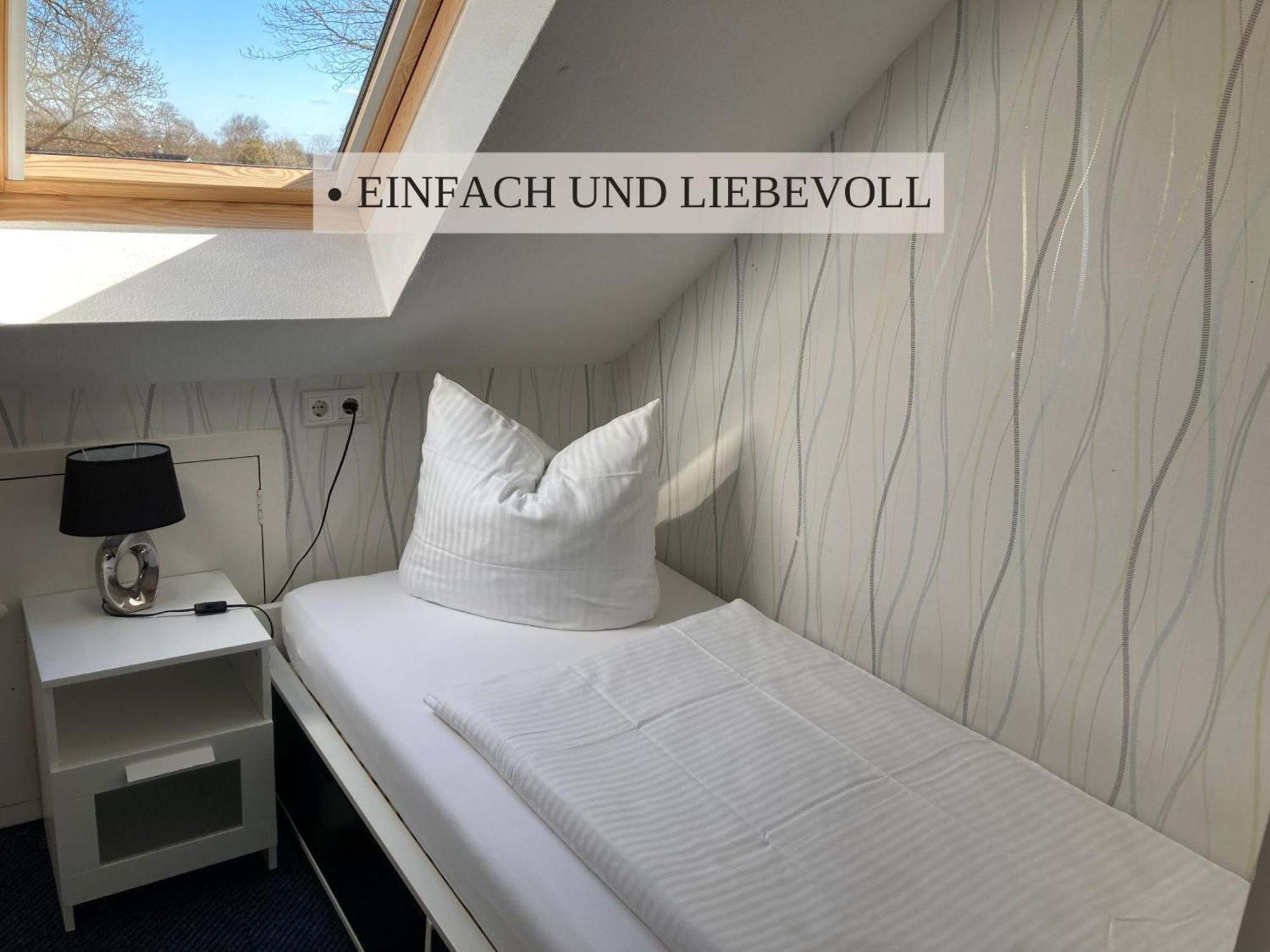 Haus Krabbe Apartments, Zentral Gelegen Im Idyllischen Nordseeort Zwischen Bremerhaven Und Cuxhaven, Hunde Kostenfrei Willkommen, Hauseigene Kostenfreie Parkplaetze 뢰멘 외부 사진
