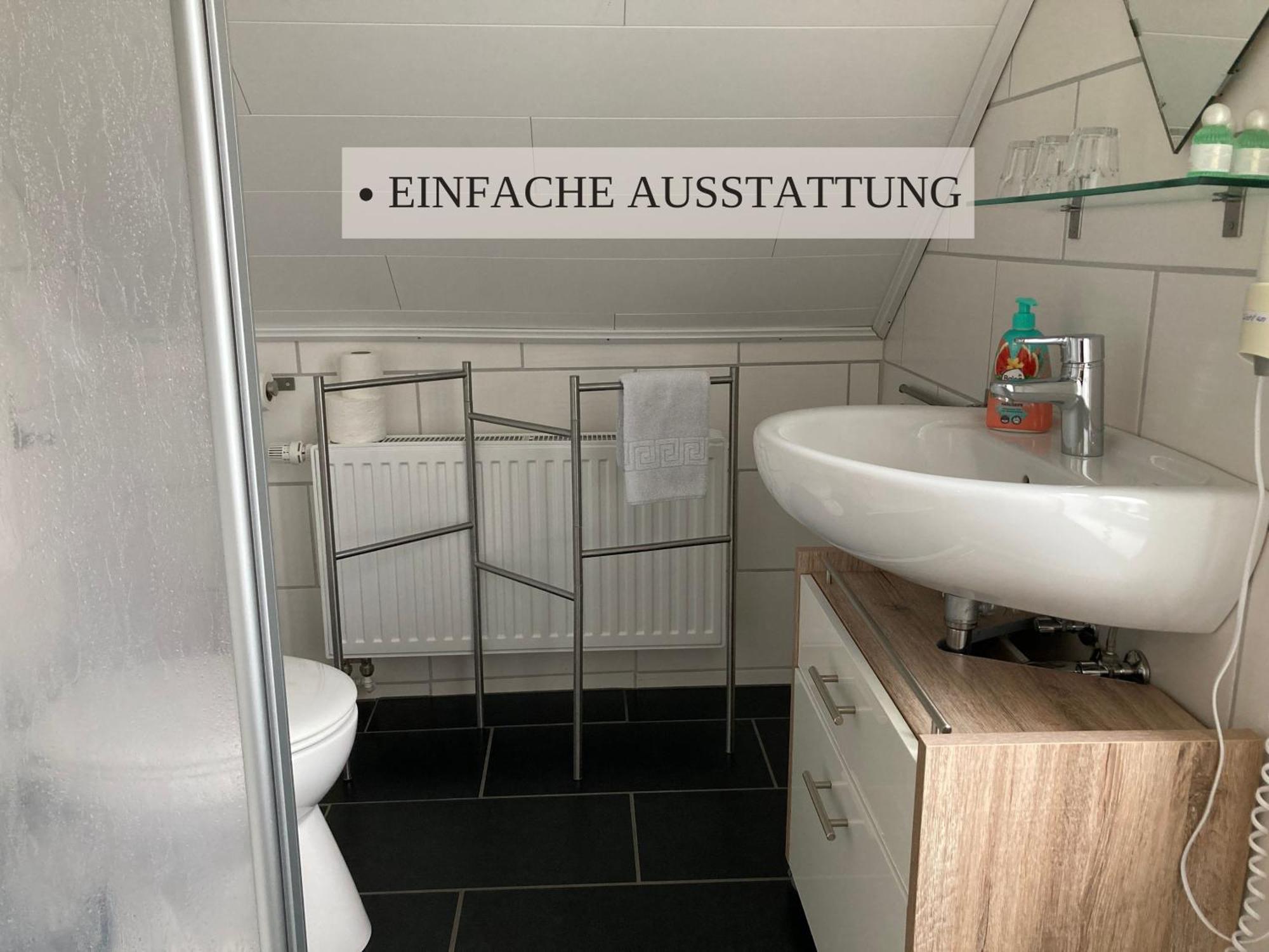Haus Krabbe Apartments, Zentral Gelegen Im Idyllischen Nordseeort Zwischen Bremerhaven Und Cuxhaven, Hunde Kostenfrei Willkommen, Hauseigene Kostenfreie Parkplaetze 뢰멘 외부 사진
